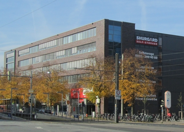Geschäfts- und Bürogebäude Podbielskistraße